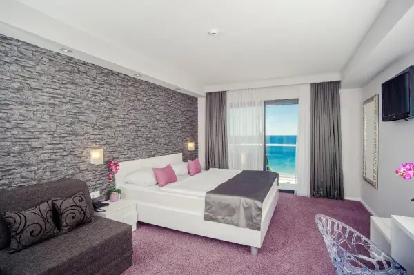 Boutique Hotel Life 7