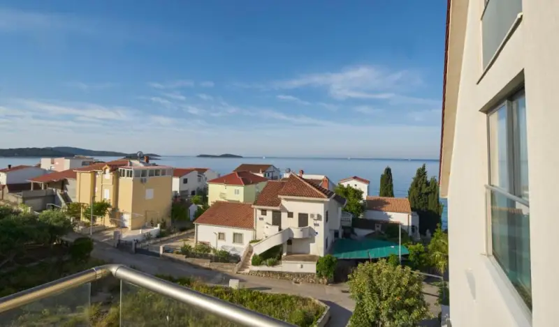 Junior Suite with Side Sea View and Balcony